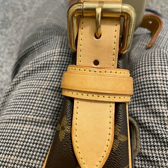 2007 Louis Vuitton Hudson - Picture 7 of 11